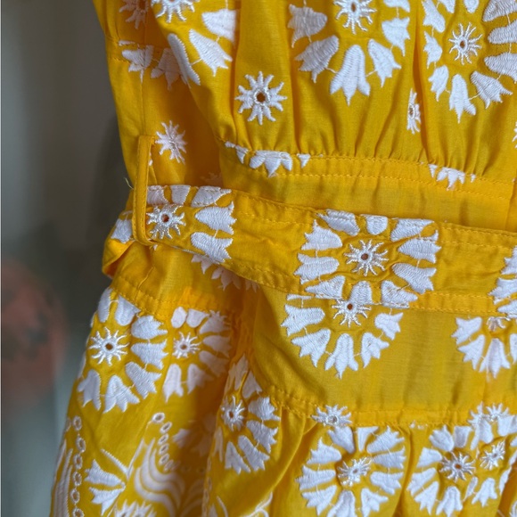 Tory Burch Yellow and White Eyelet Top Belted Size Small - Picture 8 of 10